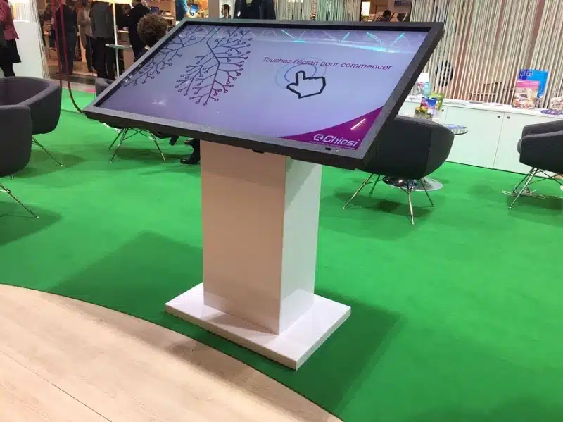 La borne tactile interactive l'outil de communication parfait pour les événements