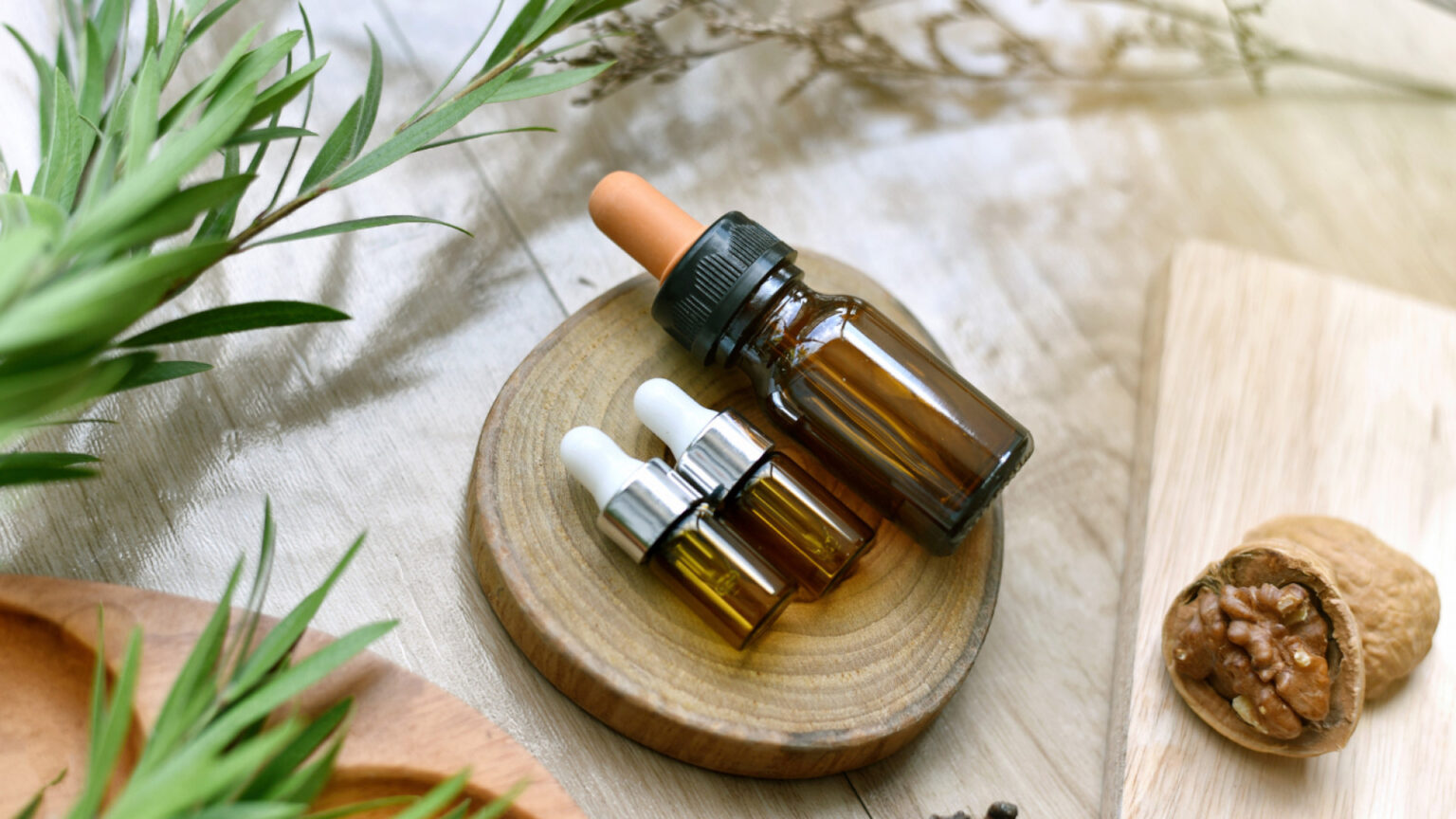 Huiles essentielles et soins naturels : des alliées pour la peau, le sommeil et la digestion
