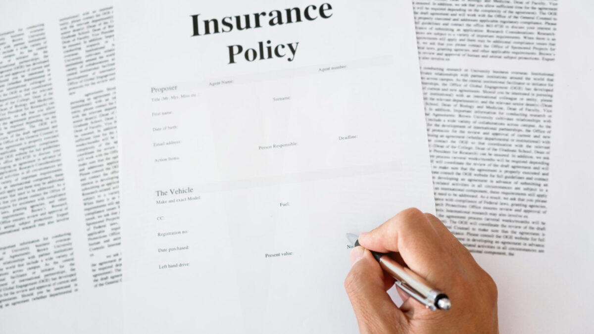 Quelles différences entre assurance décès et assurance obsèques ?